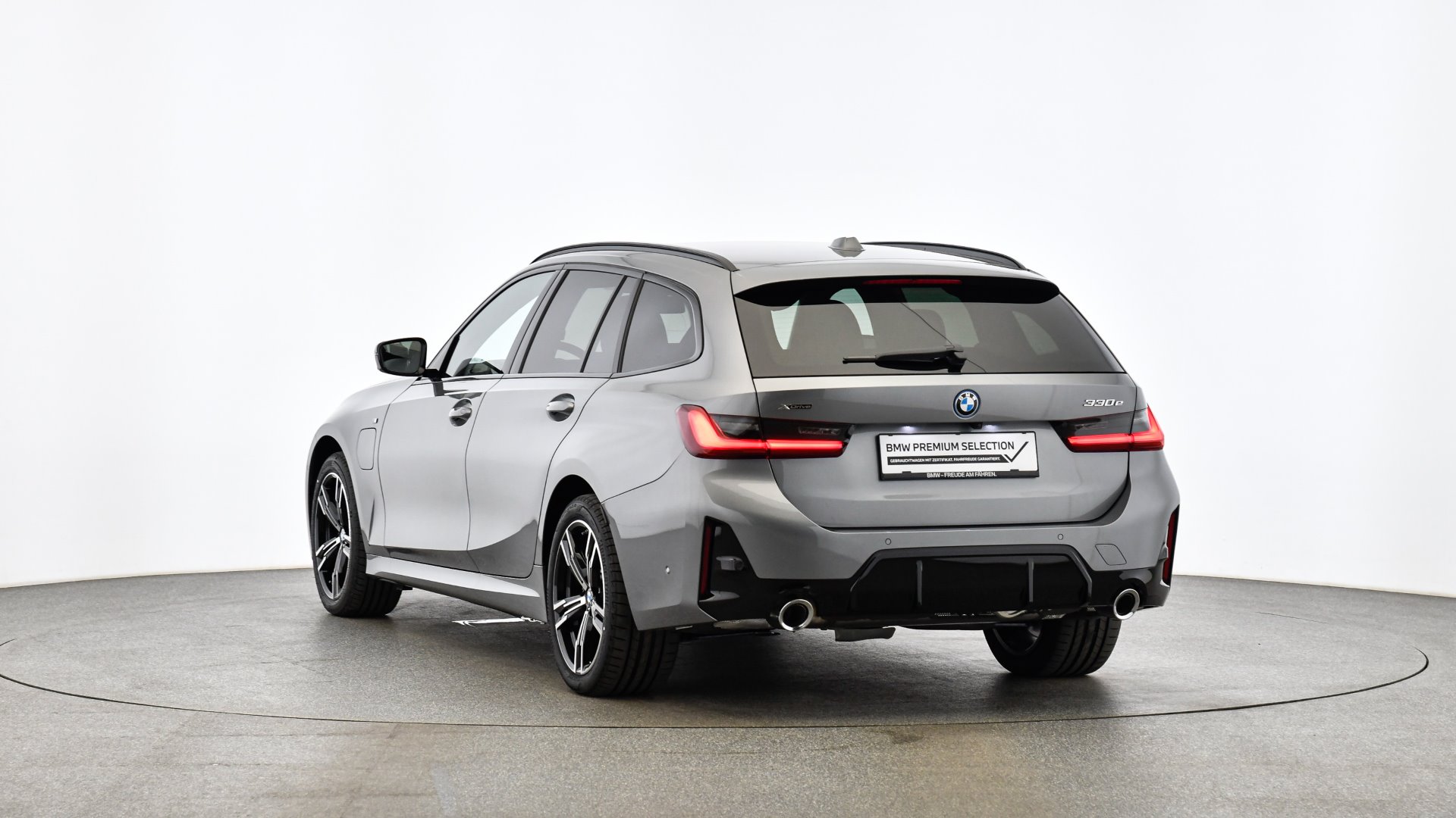 BMW 330e xDrive