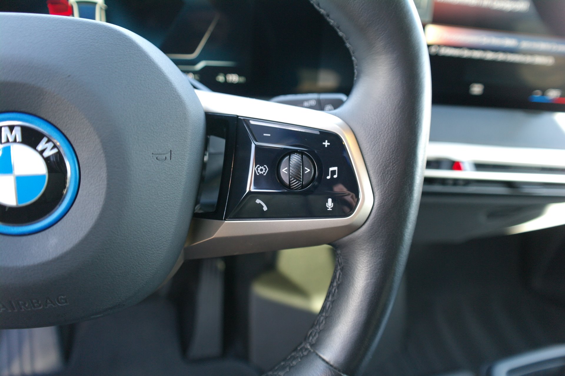 BMW iX xDrive40