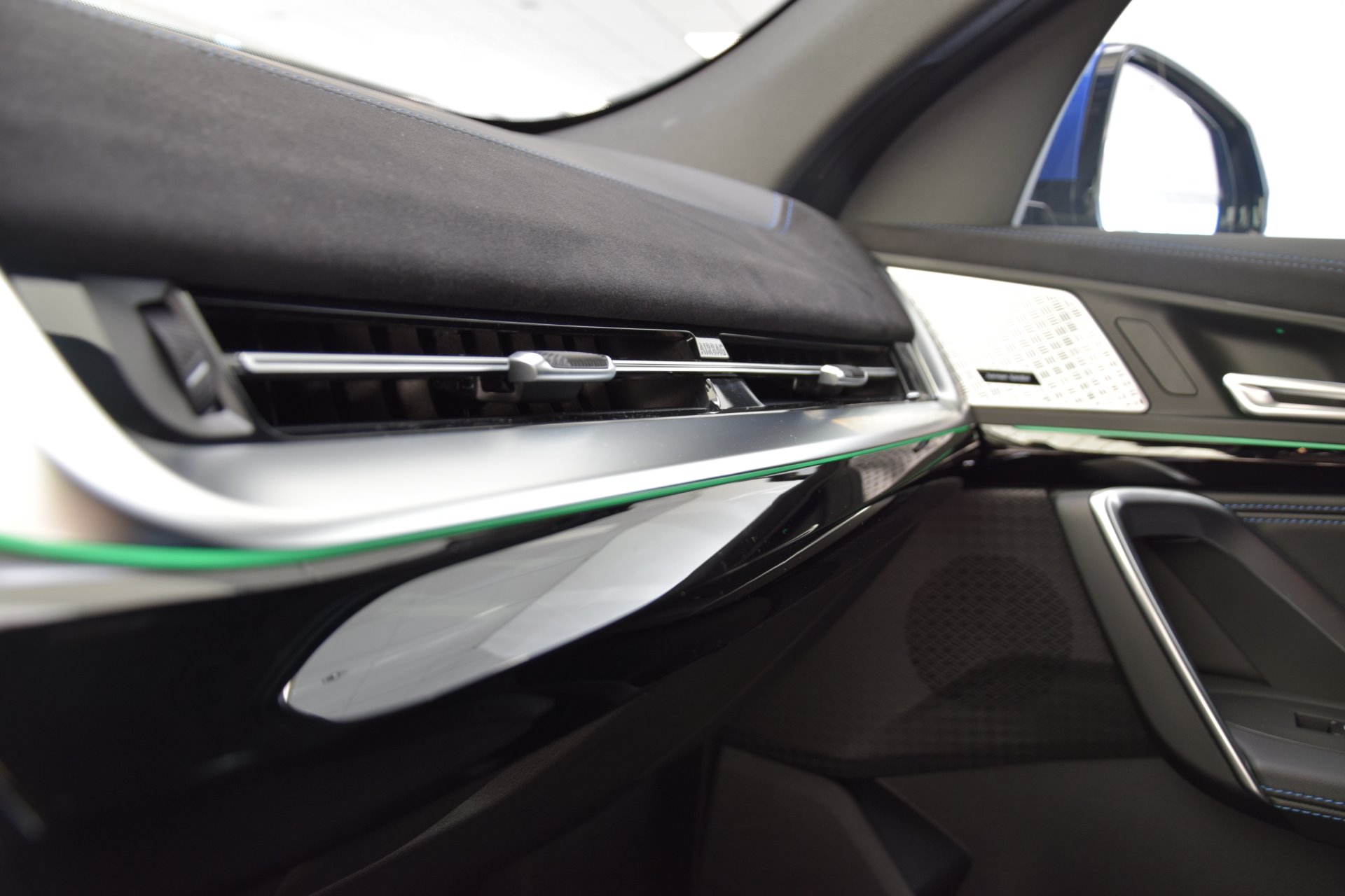 BMW iX2 eDrive20