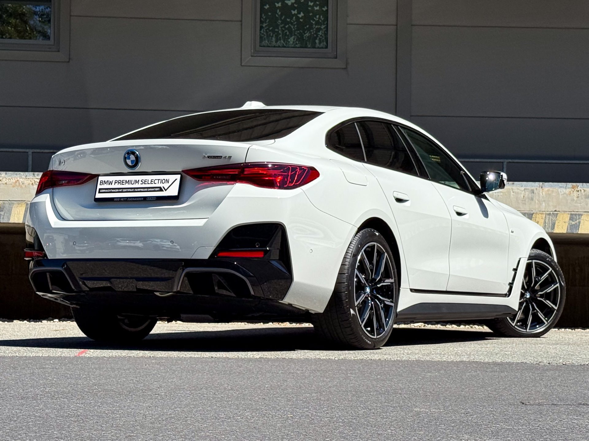 BMW i4 xDrive40