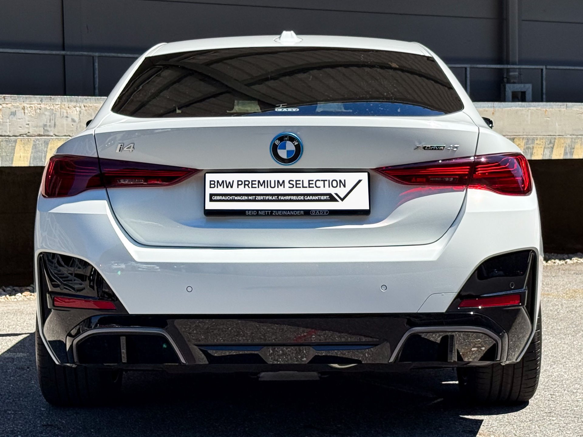 BMW i4 xDrive40