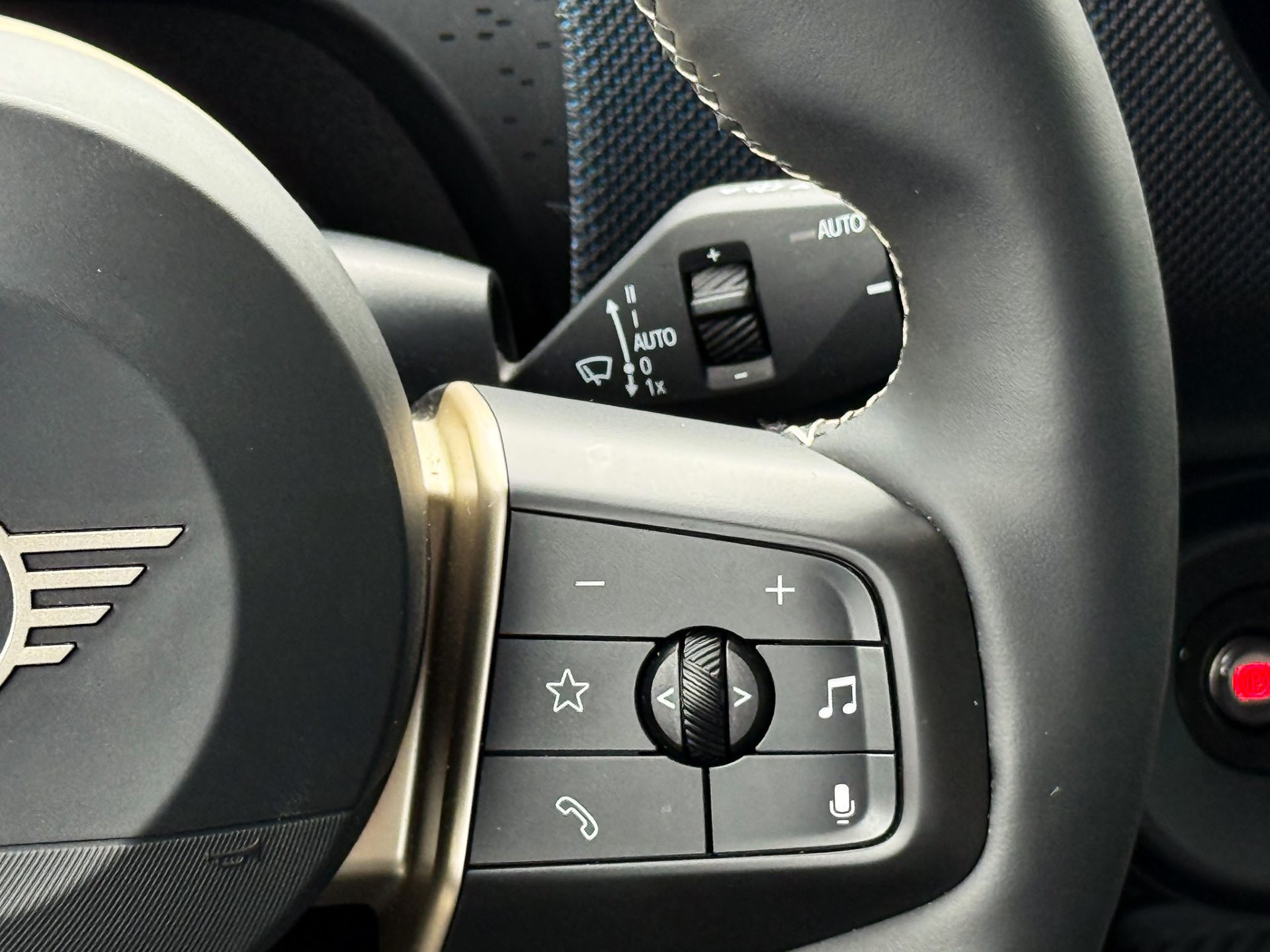 MINI Countryman E