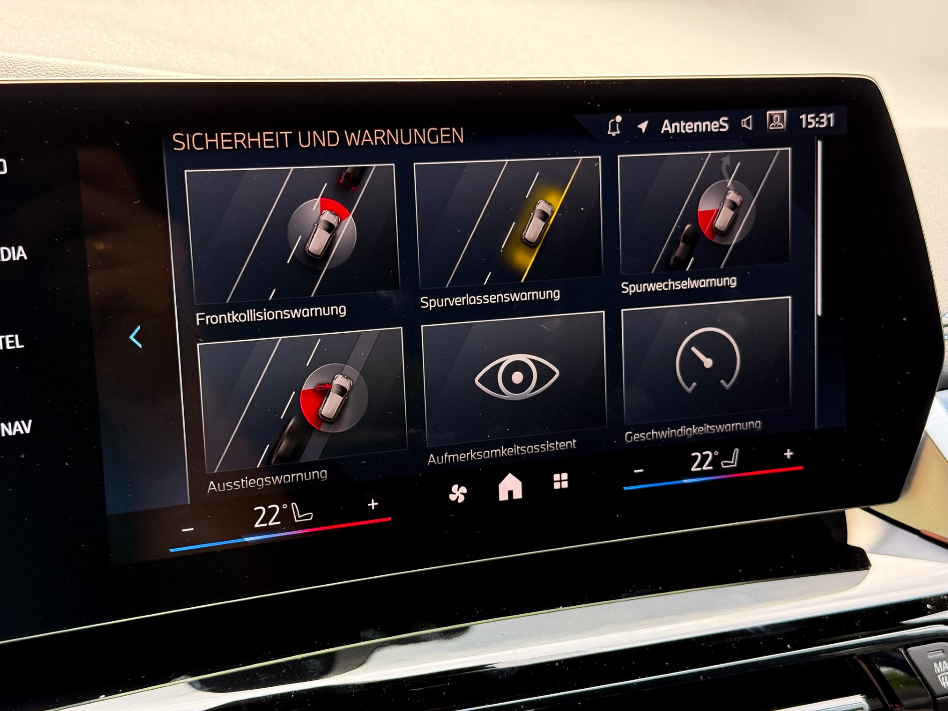 BMW 230e xDrive Active Tourer