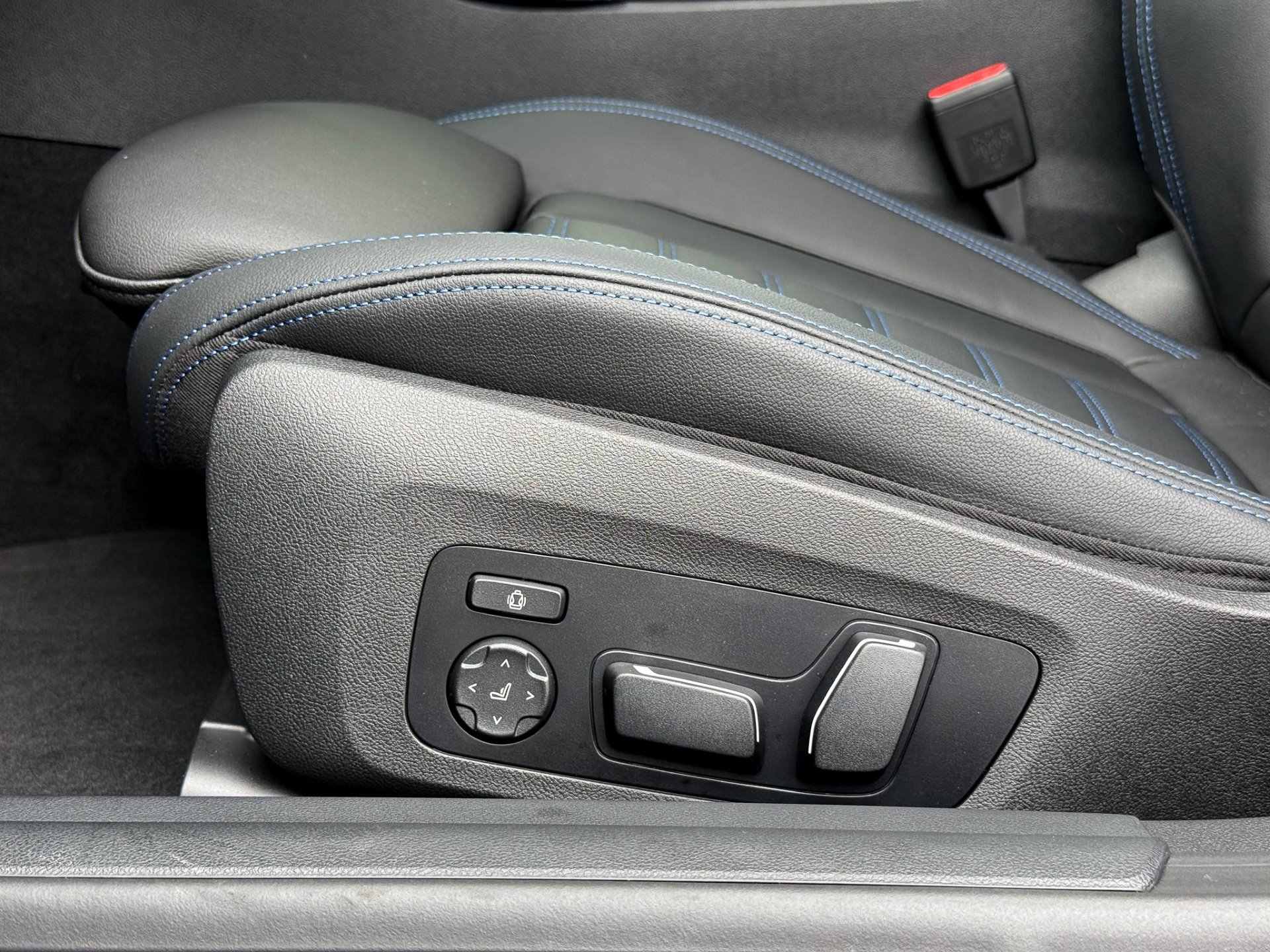BMW i4 xDrive40
