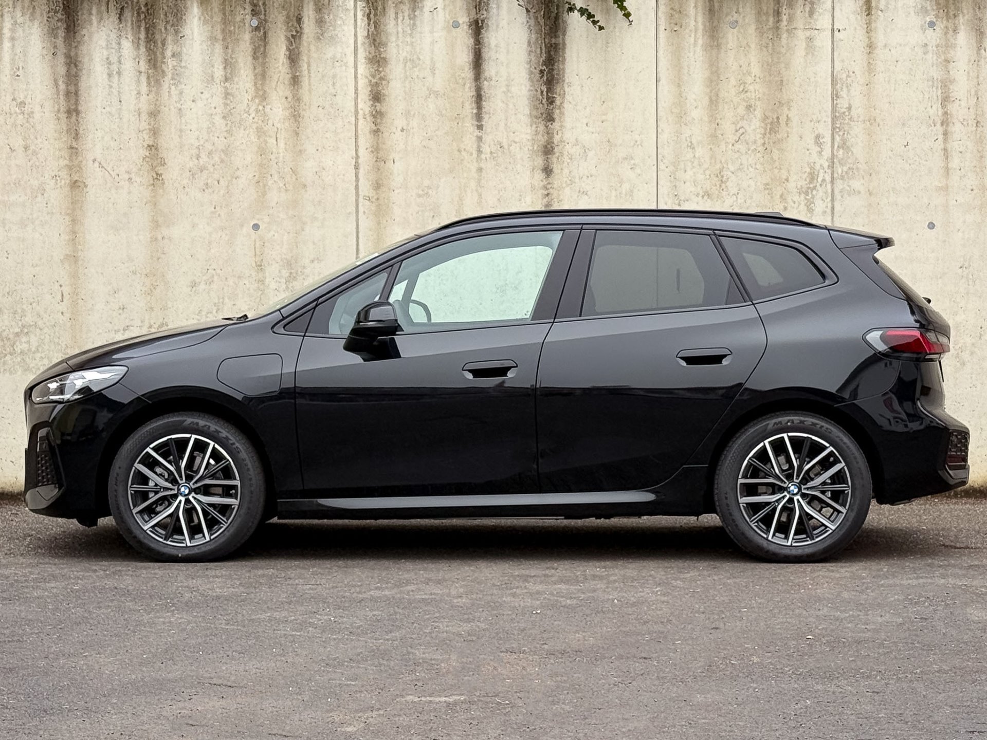 BMW 225e xDrive