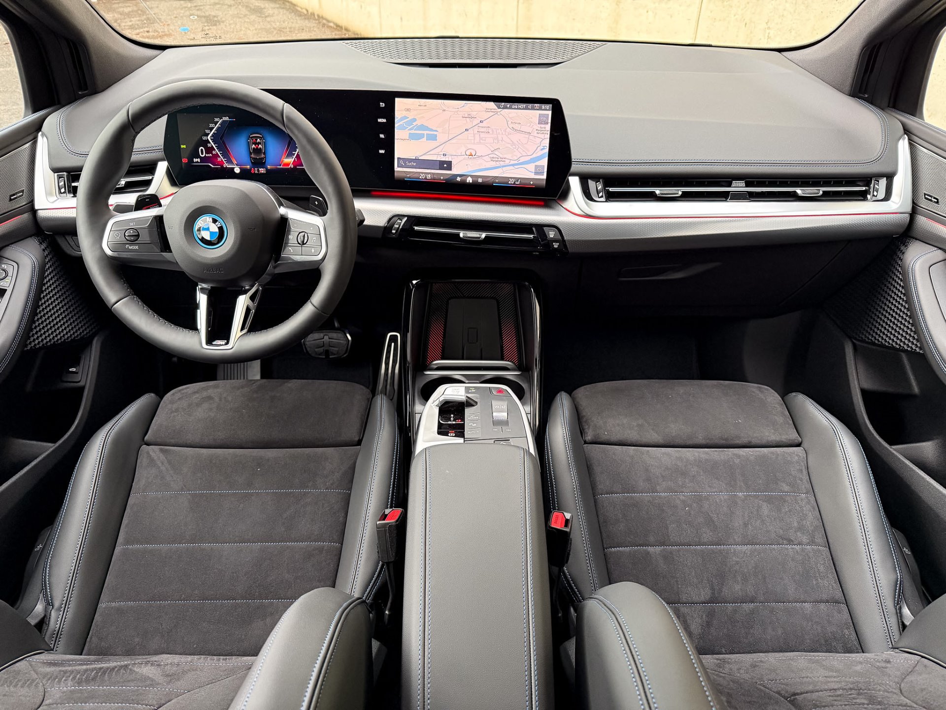 BMW 225e xDrive